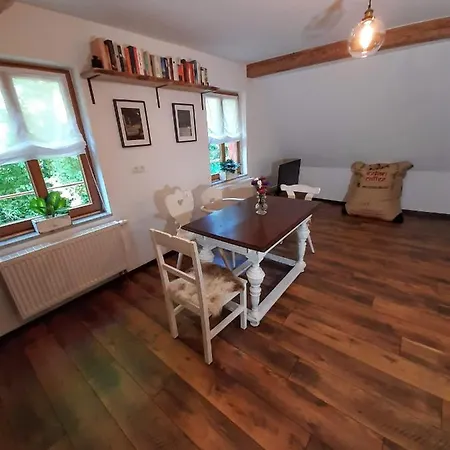 Kunst Und Kulturschuppen Hasenmuehle Apartment Kammerstein